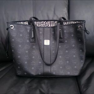 Medium Visetos MCM Liz Black Reversible Handbag Shopper